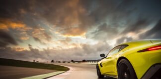 Aston Martin Vantage.
