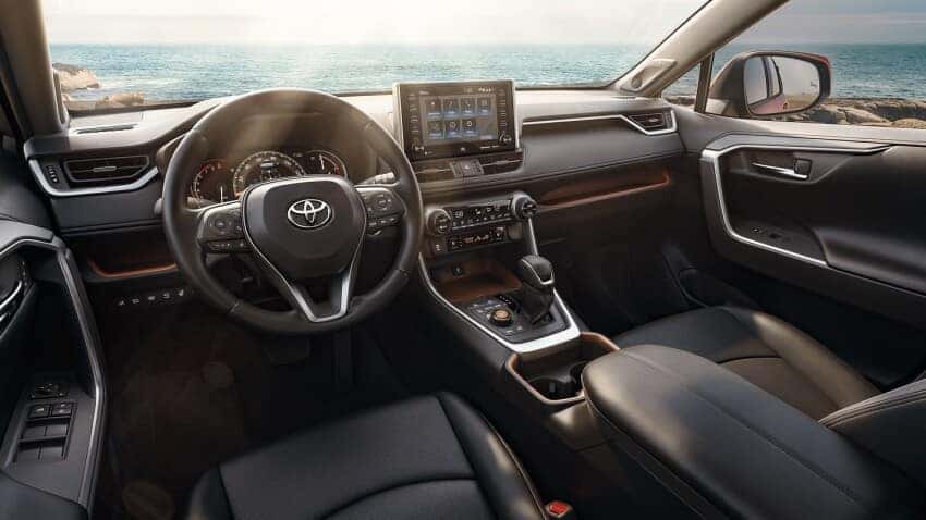 https://di-uploads-pod6.dealerinspire.com/rudyluthertoyota/uploads/2021/03/2021-Toyota-RAV4-Interior.jpeg