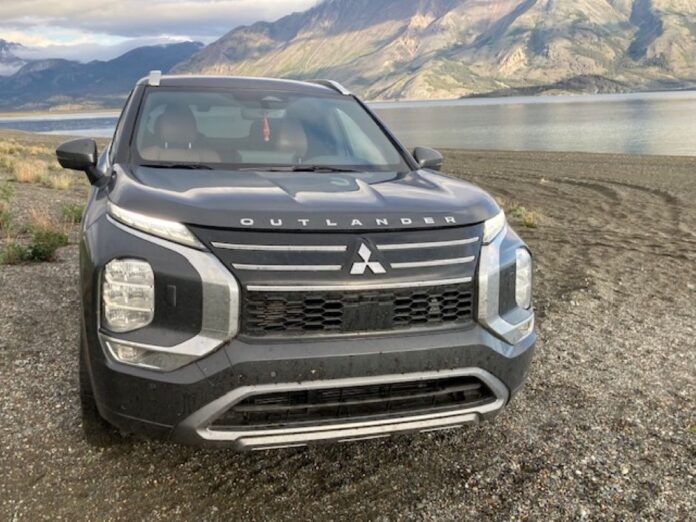 Alaska.Mitsubishi Outlander 2025.5