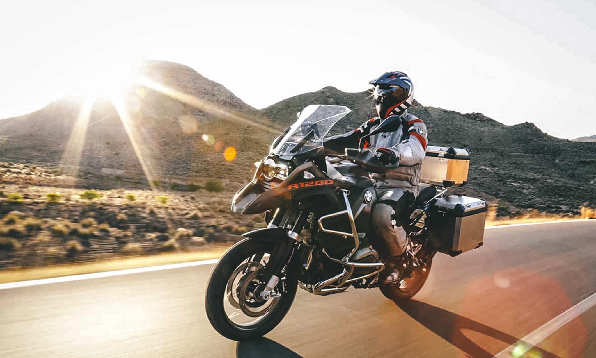 Ruta en moto: consejos para planificar tu viaje - POWERING OFFROAD